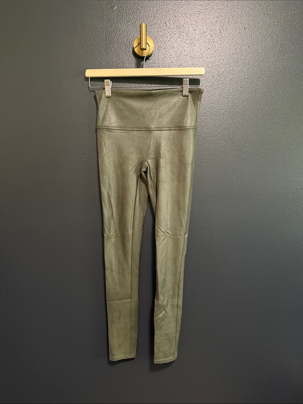 Spanx Faux Leather Leggings Olive Green Medium M/M